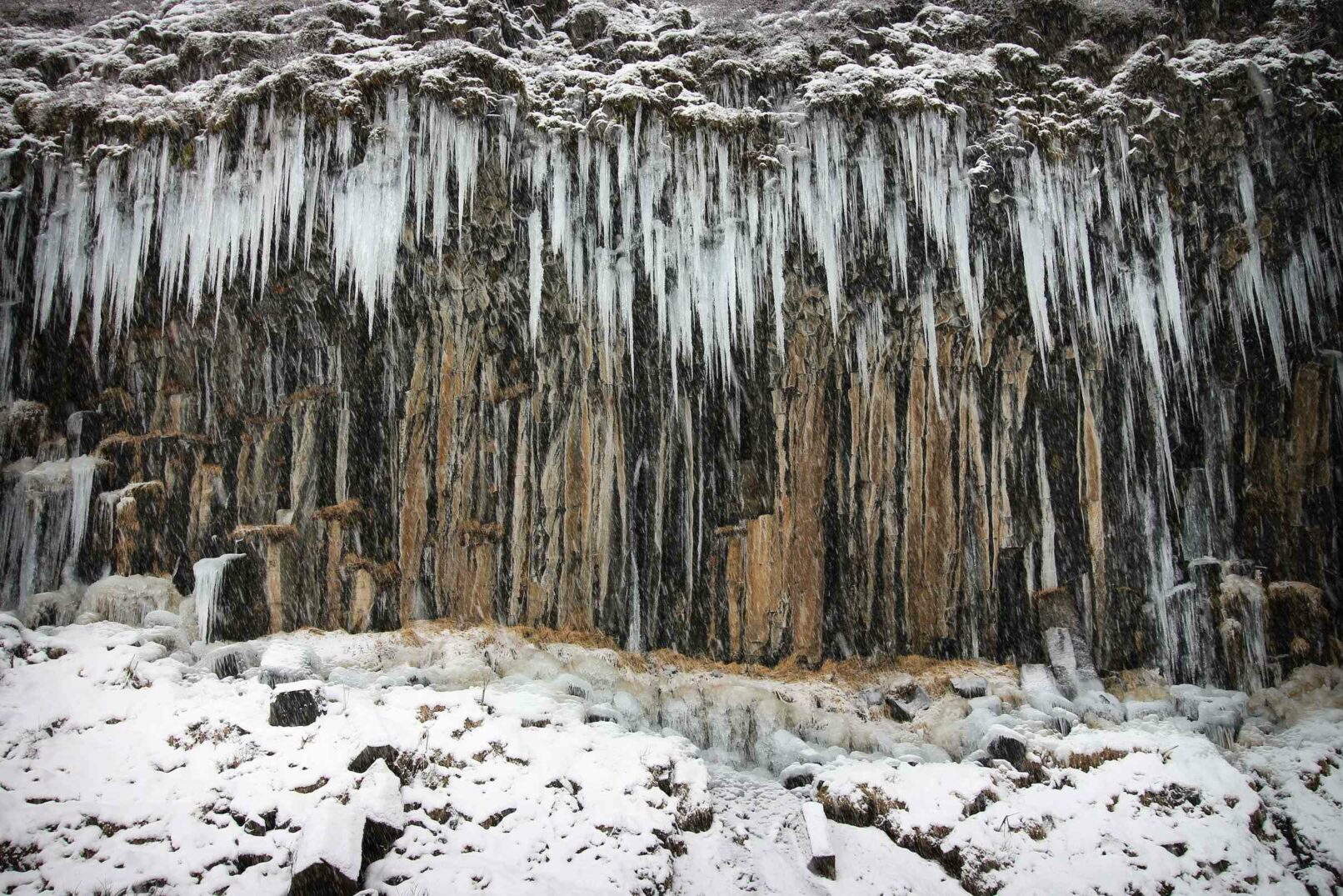 Svartifoss Icicles